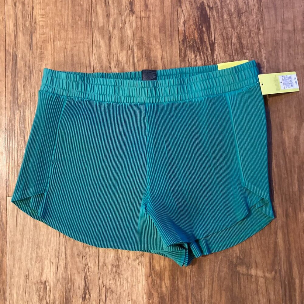 All in Motion Mid-Rise Micro Pleated Shorts